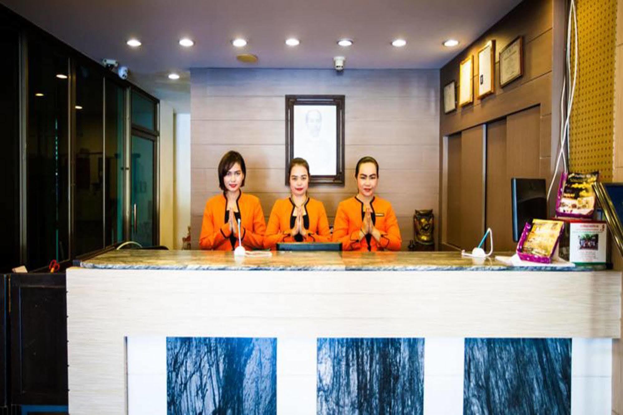 Rayong President Hotel Exteriör bild